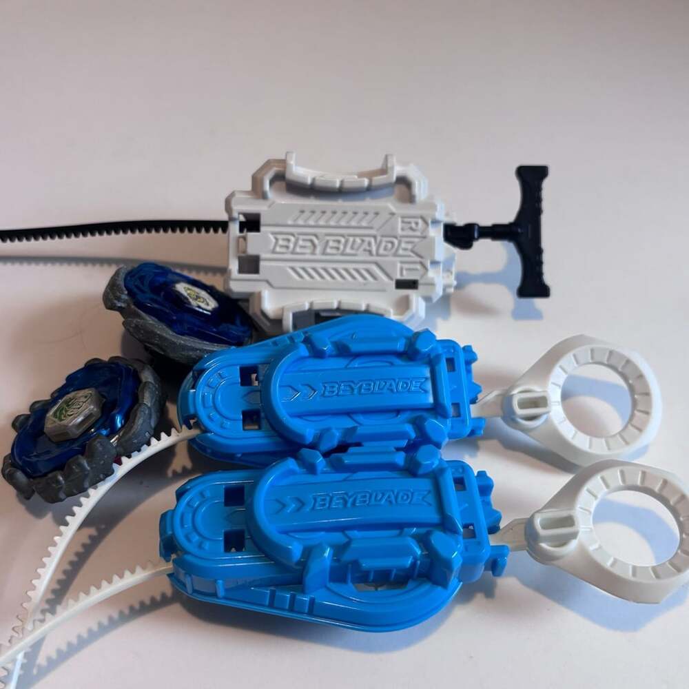 Beyblade Metal Fusion Tops and Launchers Lot